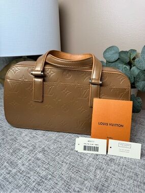 Louis Vuitton Monogram Vernis Tan/Brown Top-Handle Satchel
